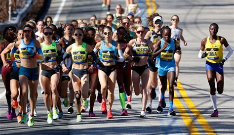 Boston Marathon weather forecast: Thankfully not hot like this week, helpful wind, spotty showers